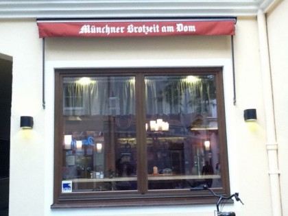 照片: Munchner Brotzeit Am Dom